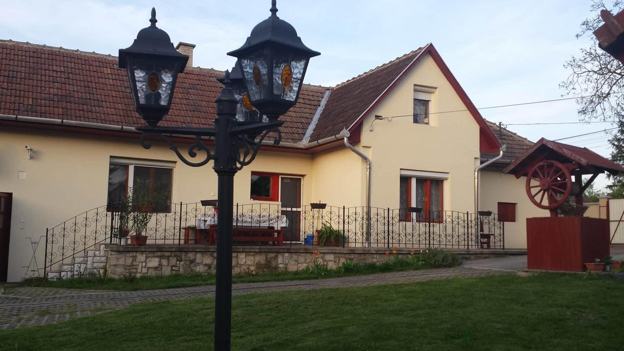 Zempleni Vendeghaz Hotel Erdőbénye Kültér fotó